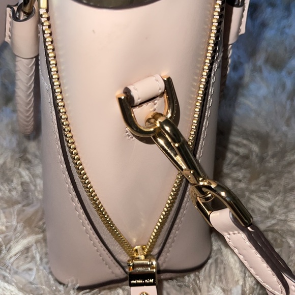 Michael Kors Blakely Leather Satchel in Blush - Picture 9 of 10